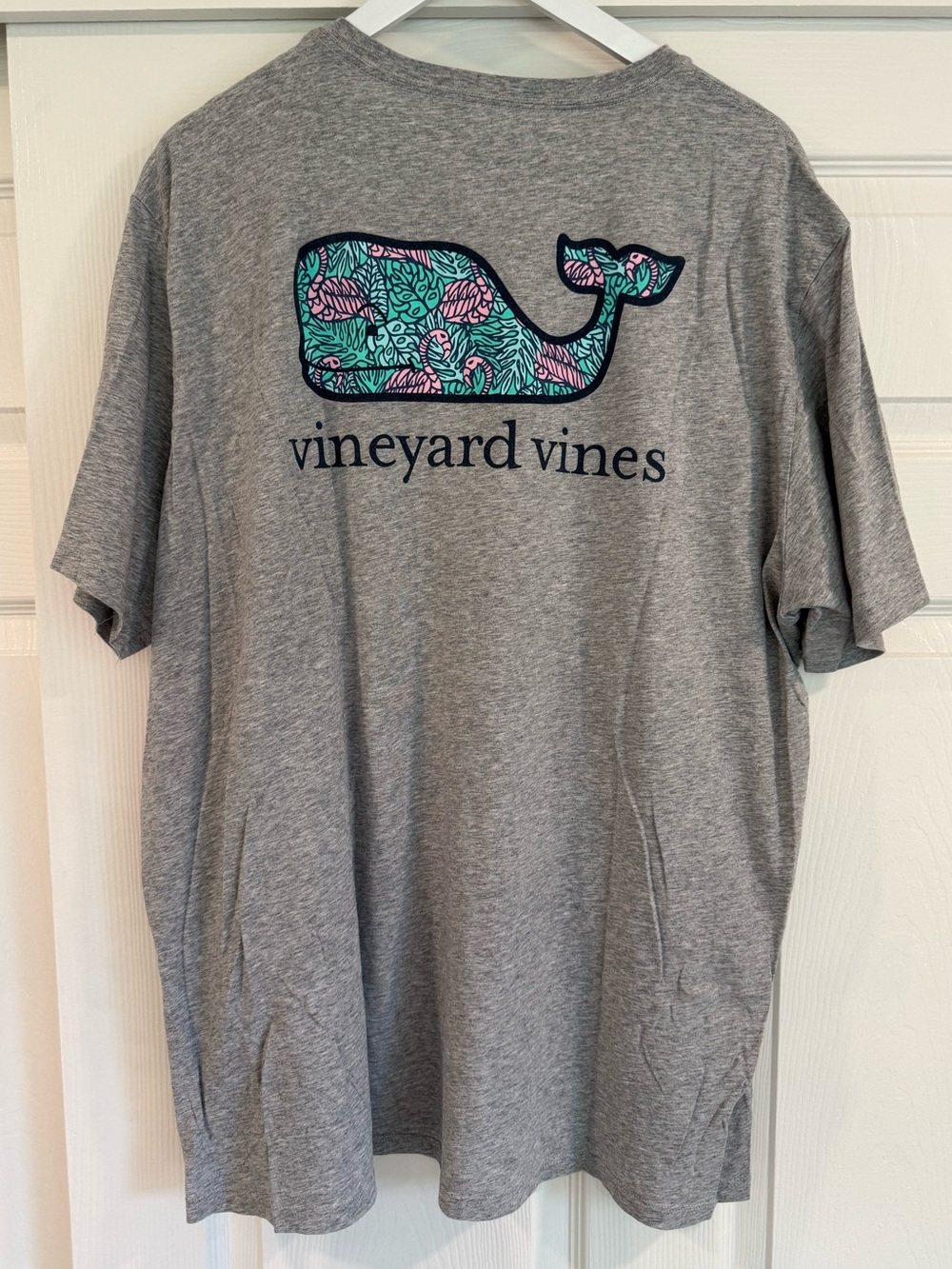 Vineyard Vines 100% Cotton Flamingo Paradise Whale Pocket Tee